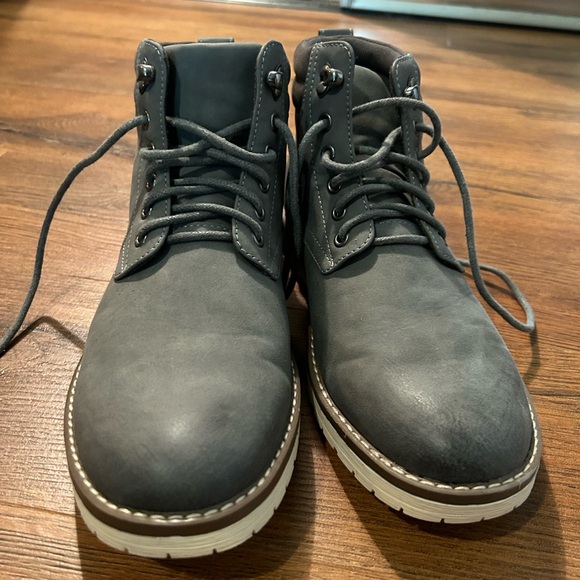 Excellent condition worn only once Vortey blue/gray matte men’s boots - Picture 2 of 4